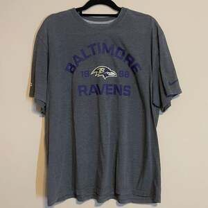 Nike NFL Baltimore Ravens Men's XXL Heather Charcoal Football Graphic T-Shirt